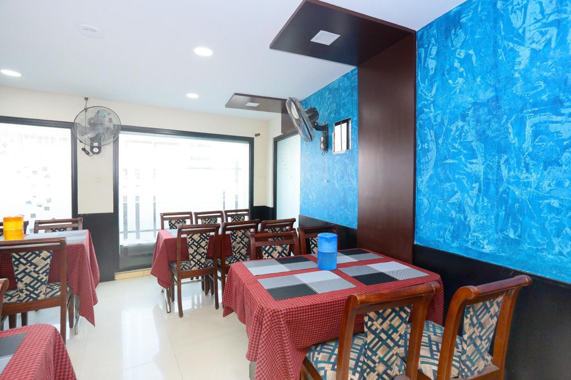 Hotel O Malabar Plaza Kochi Buitenkant foto