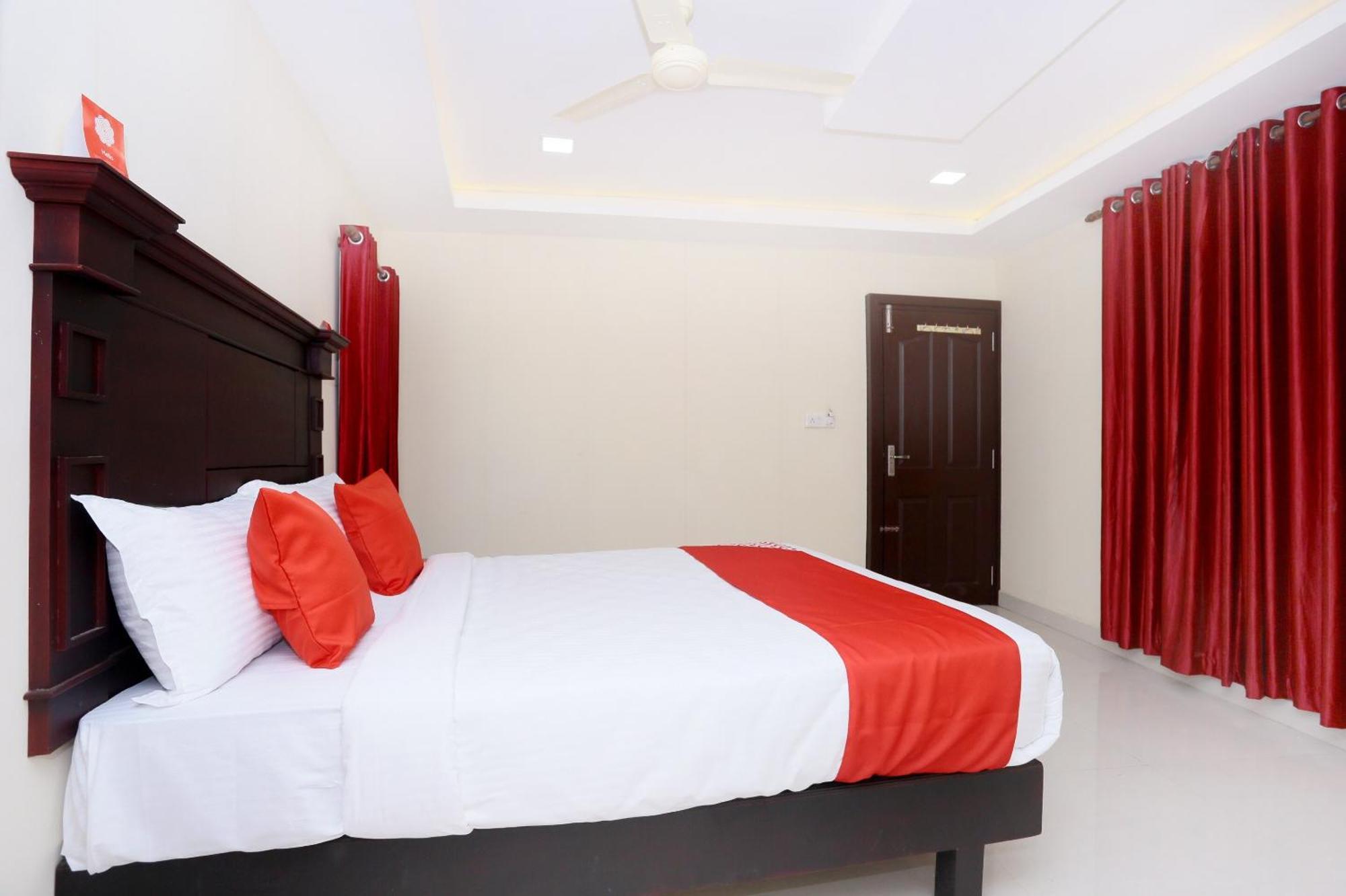 Hotel O Malabar Plaza Kochi Buitenkant foto
