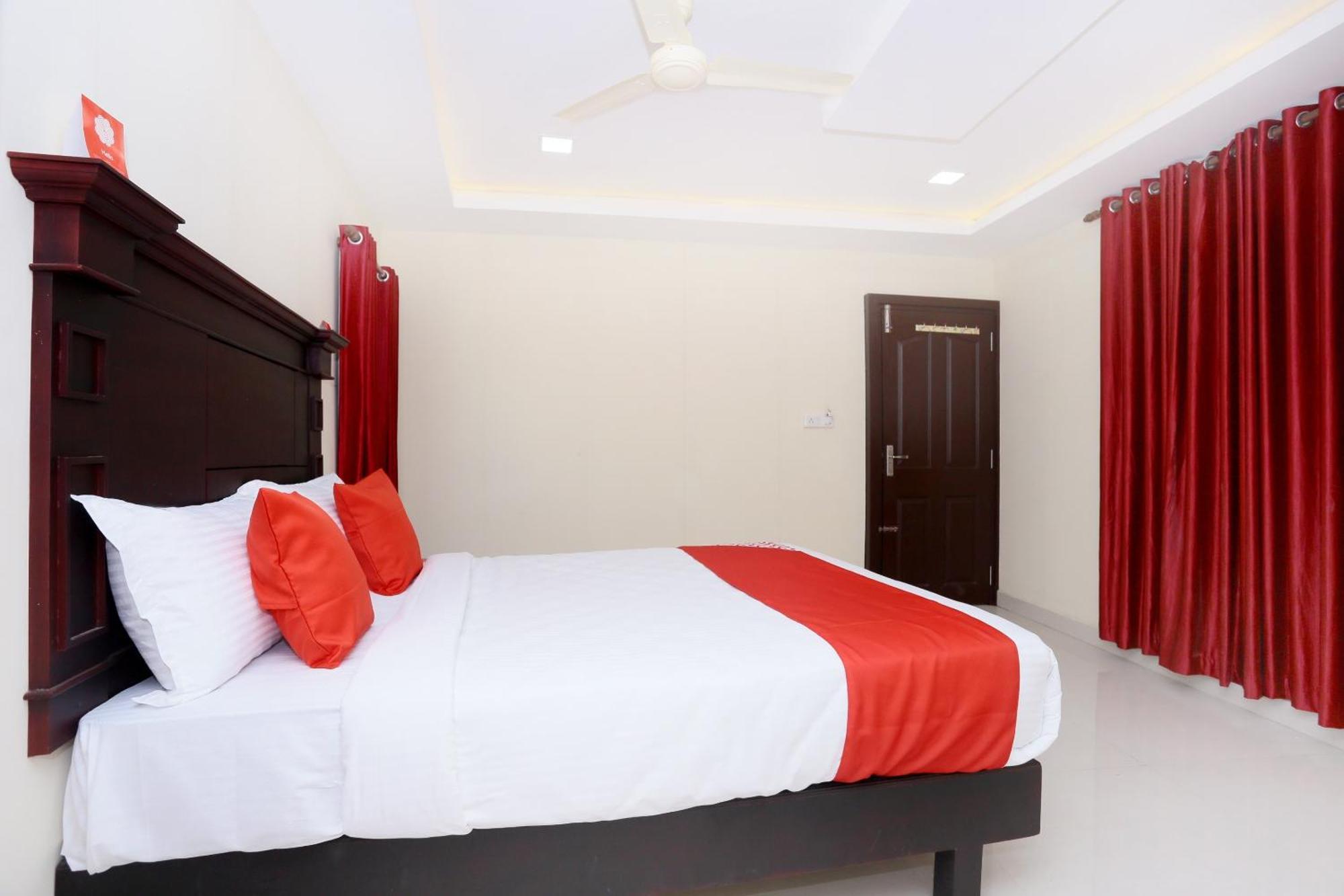 Hotel O Malabar Plaza Kochi Buitenkant foto